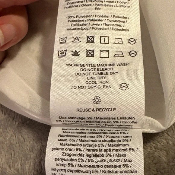 ONLY plisse-pleated sheer white sleeveless v-neck flowy blouse size 38 Onlirena - Picture 8 of 8